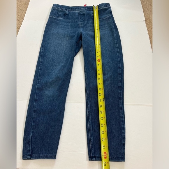 Spanx Pull On Blue Jeans Size Medium - Picture 8 of 8